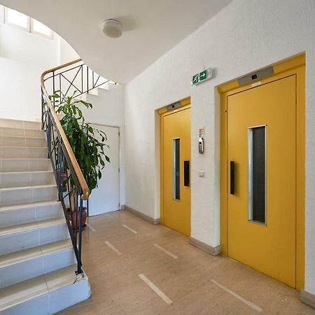 Beachfront Cascais,Estoril Apartment Екстер'єр фото