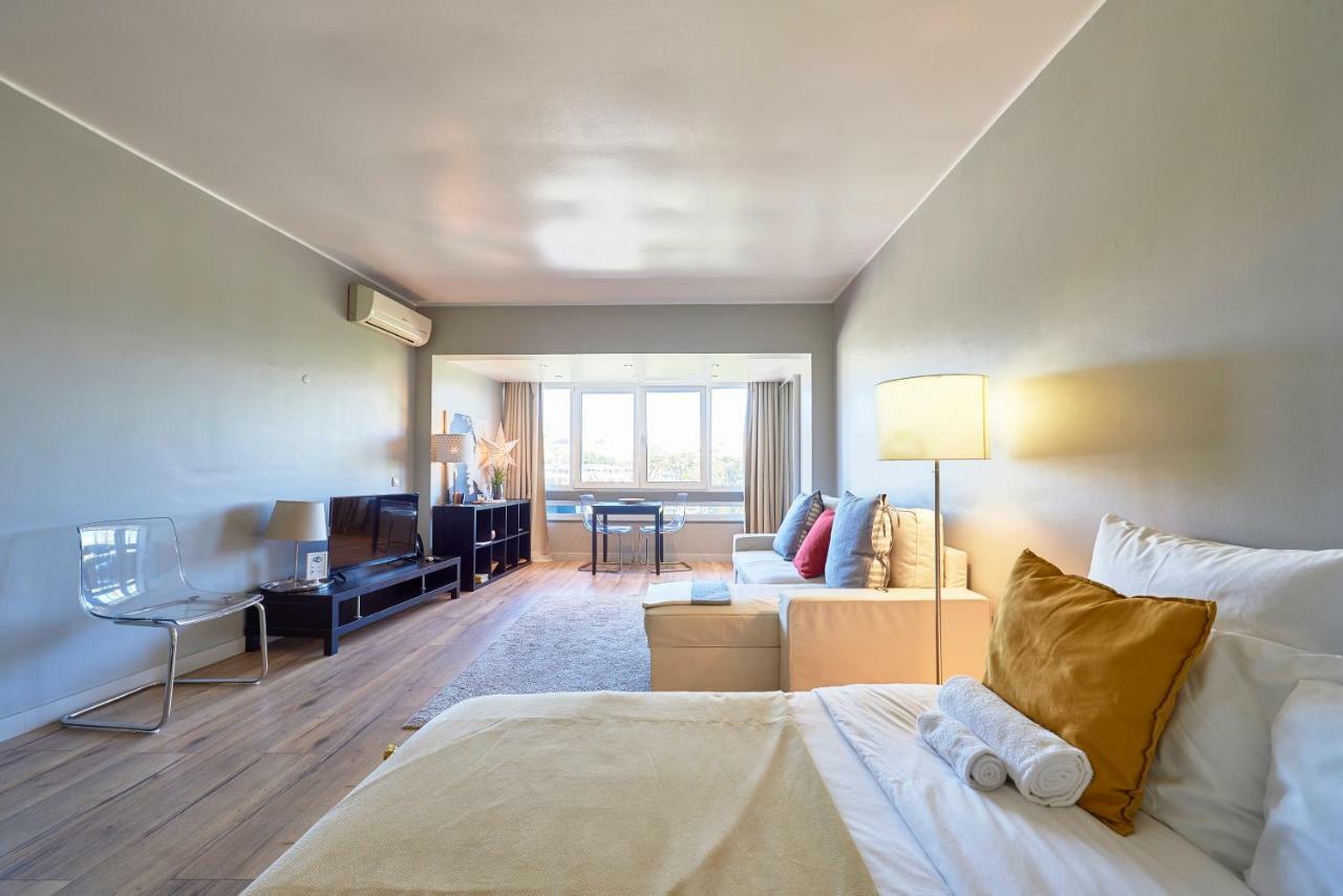 Beachfront Cascais,Estoril Apartment Екстер'єр фото
