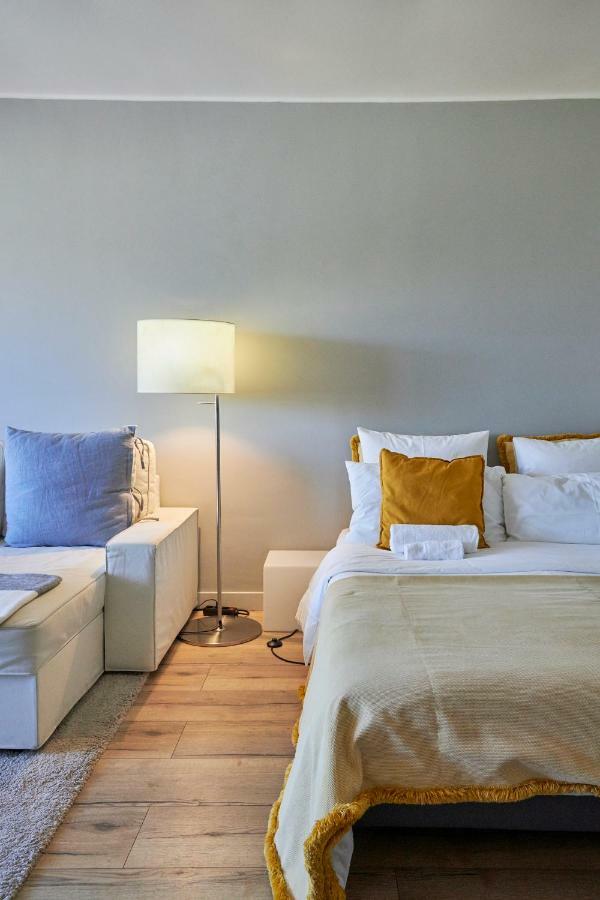 Beachfront Cascais,Estoril Apartment Екстер'єр фото