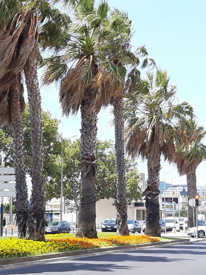 Beachfront Cascais,Estoril Apartment Екстер'єр фото