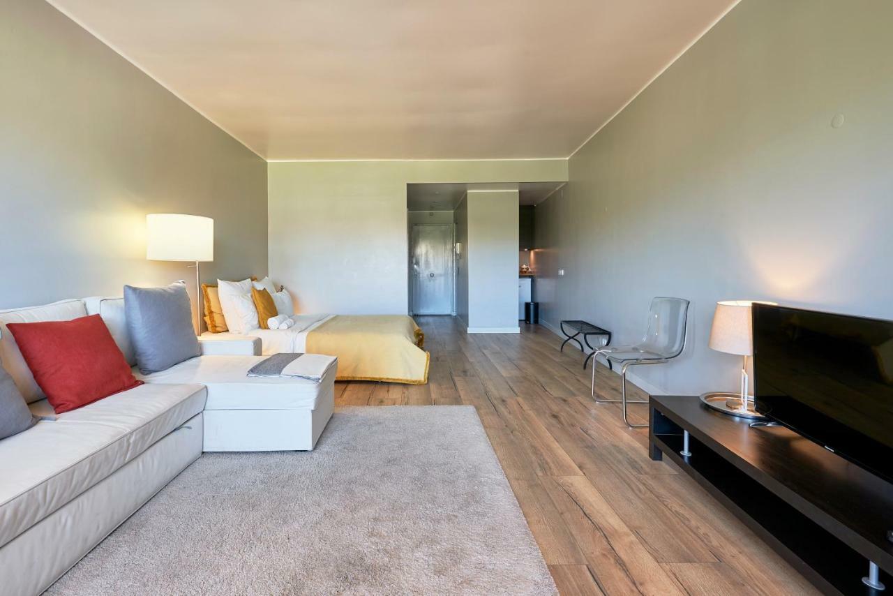 Beachfront Cascais,Estoril Apartment Екстер'єр фото
