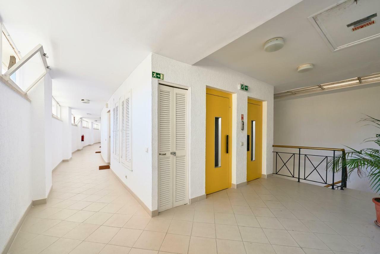 Beachfront Cascais,Estoril Apartment Екстер'єр фото