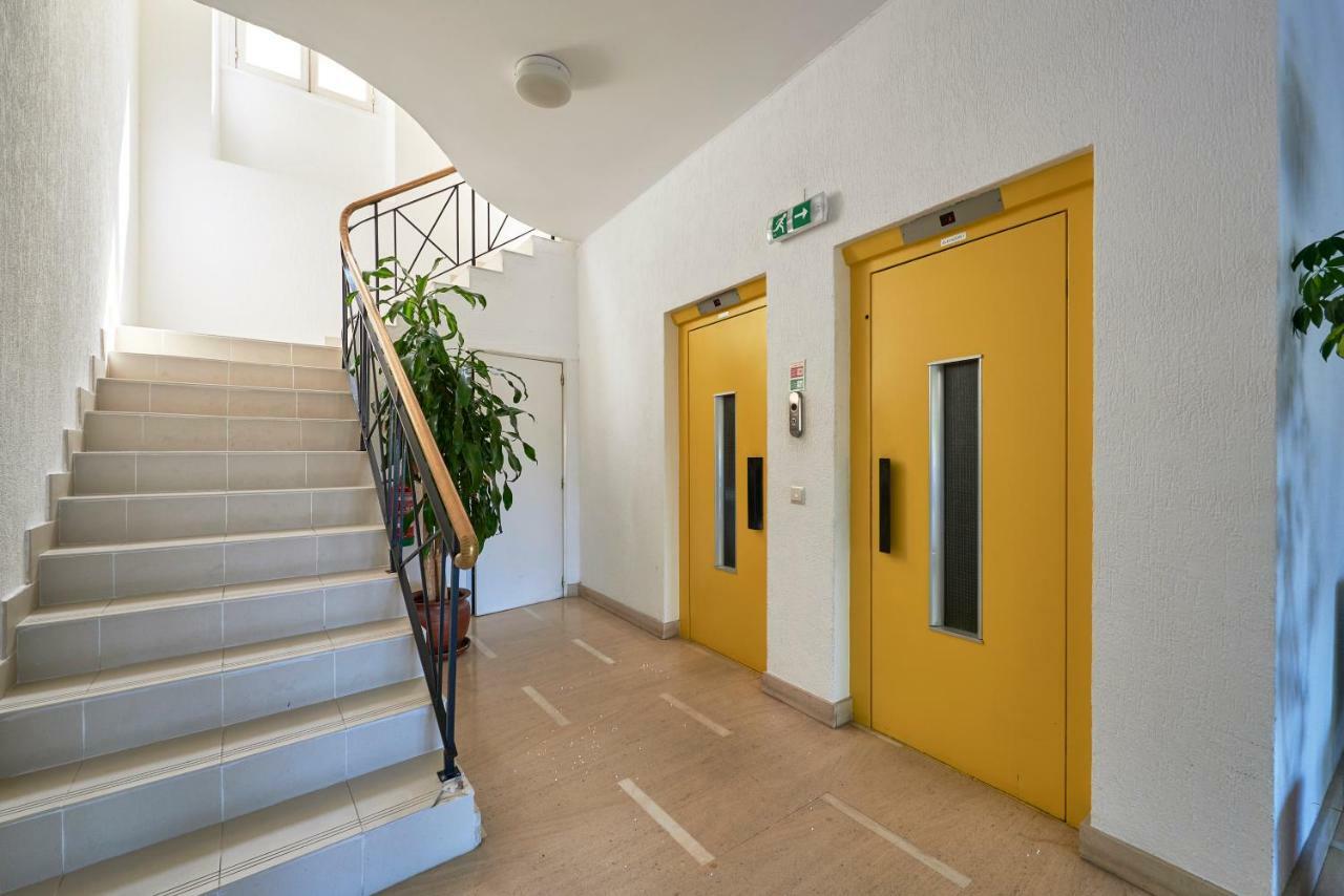 Beachfront Cascais,Estoril Apartment Екстер'єр фото