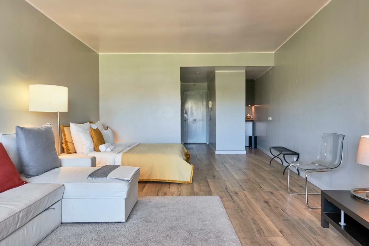 Beachfront Cascais,Estoril Apartment Екстер'єр фото